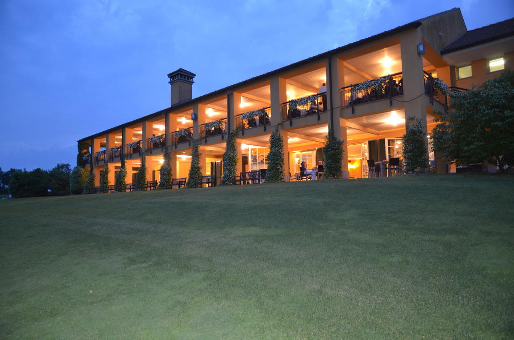 Golf Hotel Castelconturbia Agrate Conturbia Exterior foto